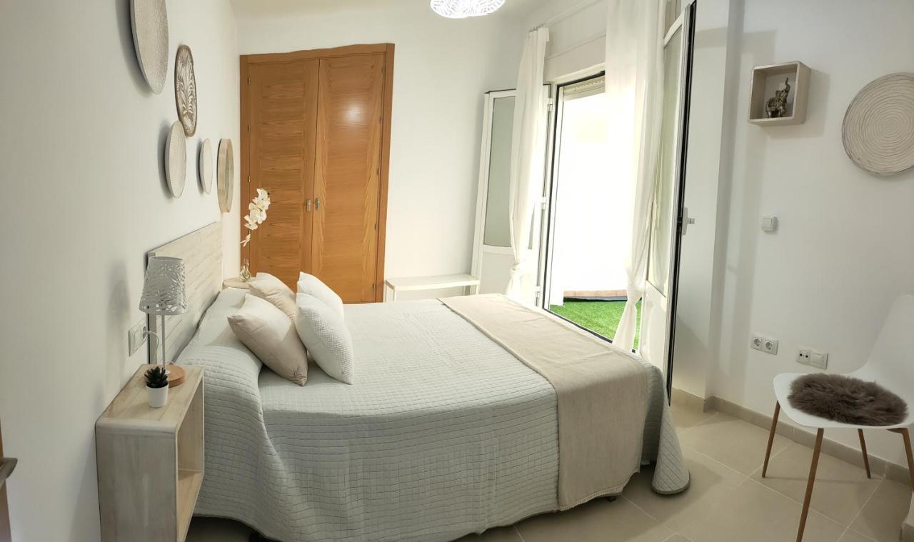 Relax Chiclana-Aparcamiento Privado-Tv Cable-Wifiplus-Aire Acond-Incluido Chiclana de la Frontera Exterior foto